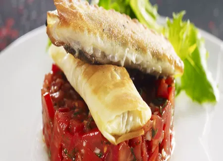 Croustillant de sardine au fenouil, concassée de tomate