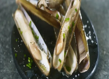 Eclade de couteaux au beurre demi-sel et ciboulette