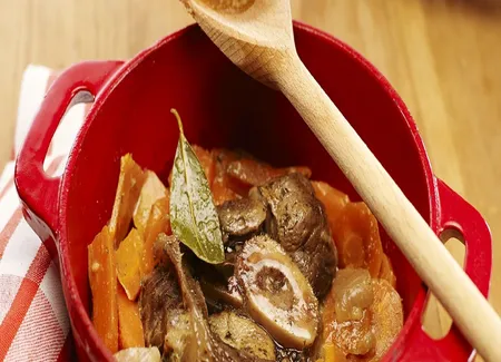Jarret de veau aux carottes nouvelles
