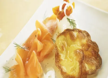 Maxime de pomme de terre au saumon fumé et poutargue