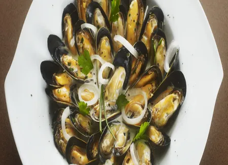 Moules en crème acidulée