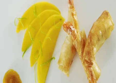 Samossa choucroute gambas et condiment mangue curry