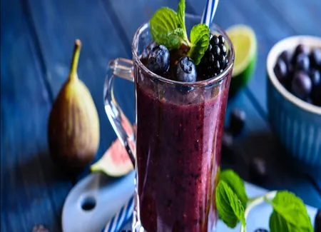 Smoothie figues, mûres et citron