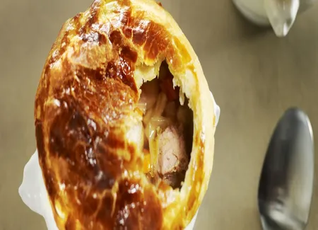 Soupe de foie gras en montgolfière