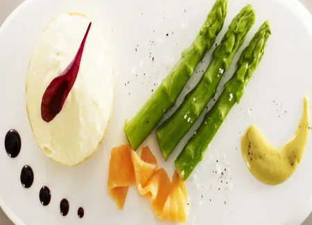 Tartelette à la crème d'œufs et saumon fumé