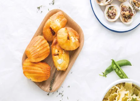 Mini madeleine au chèvre frais chorizo & thym