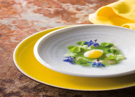L’œuf de caille gelée de concombre