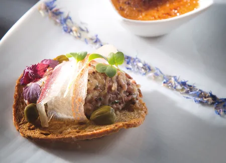 Tartine de pied de porc noir de bigorre