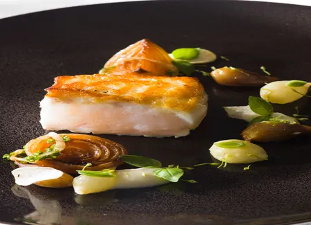 Turbot, oignons & vin jaune
