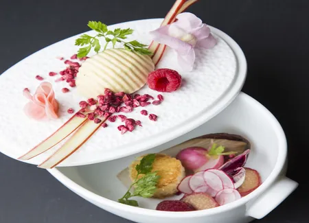Gâteau de foie blond de canard framboise au crémant rosé « dominique loiseau »