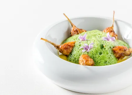 La royale de grenouilles au curry, jambonnettes