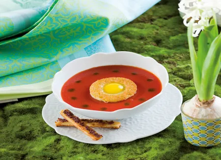 Gaspacho de légumes frais, lunette d’œuf de caille