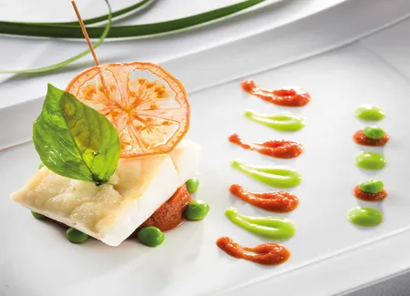 Dos de cabillaud rôti, fondue de tomate « coeur de boeuf »