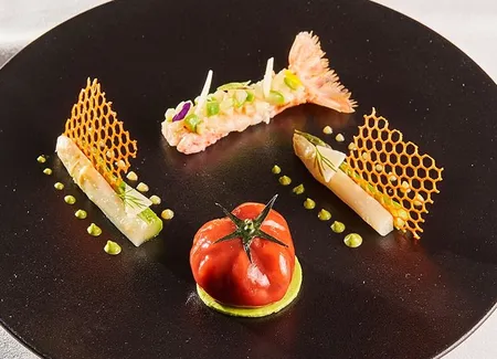 Tartare de dorade et langoustine rouge