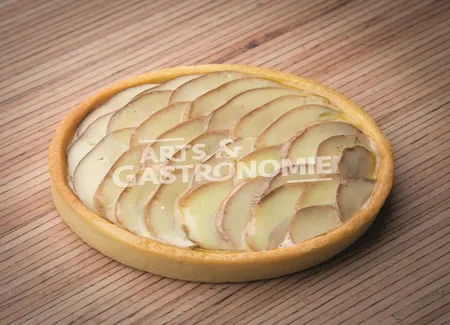 Tartelette aux cèpes, fondue d’oignon au lard de la forêt noires