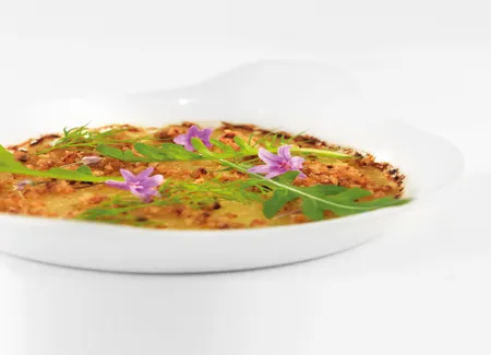 Gratin d’oignon doux des cévennes aux jeunes pousses