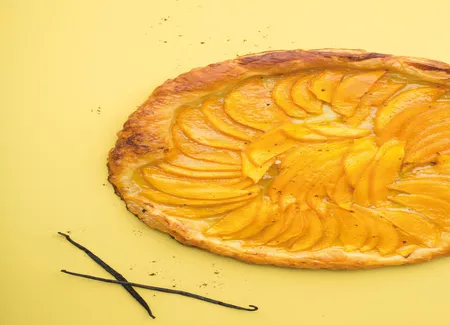 Tarte fine caramélisée à la mangue