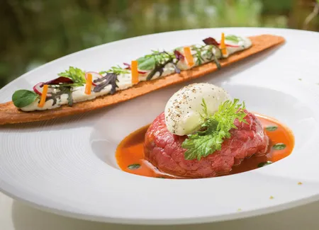 Asperges vertes cuites au bouillon de cerfeuil
