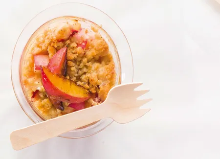 Crumble pêche-amande