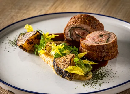 Petits farcis de polpette de veau au basilic et aux pignons