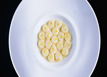 L’asperge blanche, escabèche, poutargue et citron jaune
