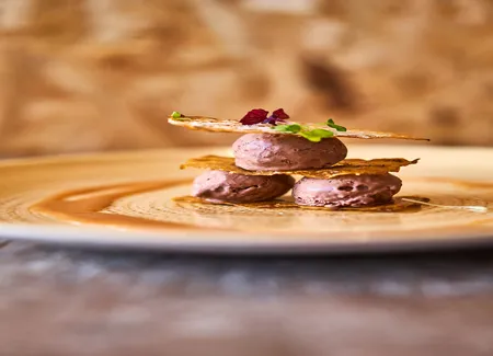 Mille-feuille d’aubergines caramélisées