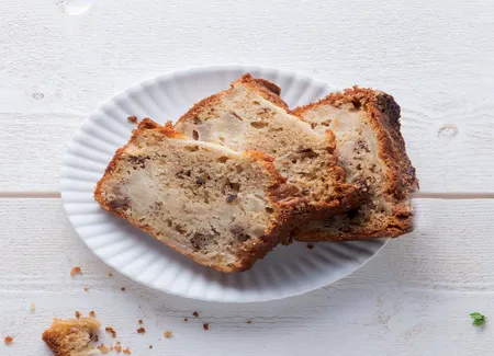 Cake aux poires, noix & vanille