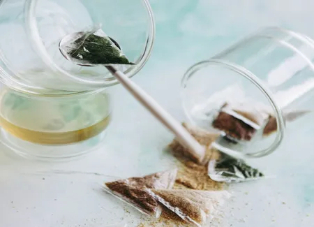 Ravioles transparentes & bouillon fumé