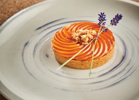 Tartelette d’orge aux abricots parfumés à la lavande