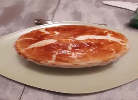 Soupe de moules au safran sous croûte