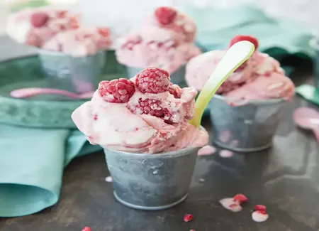 Mousse glacée aux framboises