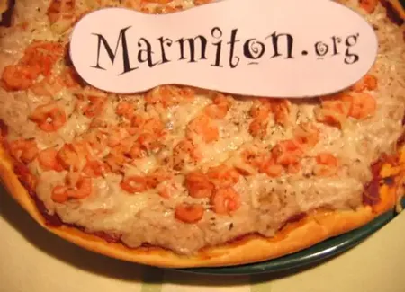 Pizza au thon et aux crevettes