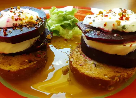 Millefeuille betteraves-mozzarella