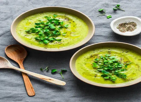 Soupe de courgettes à la vache qui rit® au companion