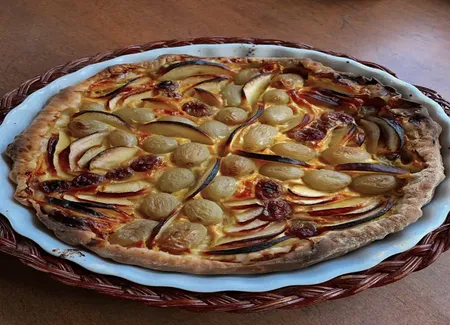 Tarte feuilletée aux raisins et figues