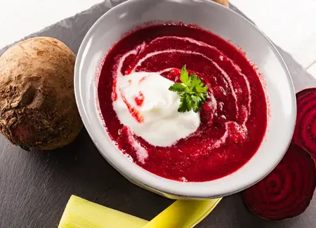 Velouté froid de betteraves au companion