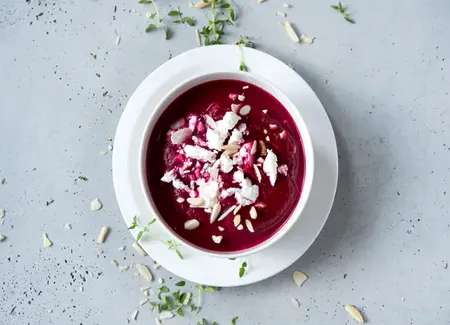 Velouté froid de betteraves au cooking chef