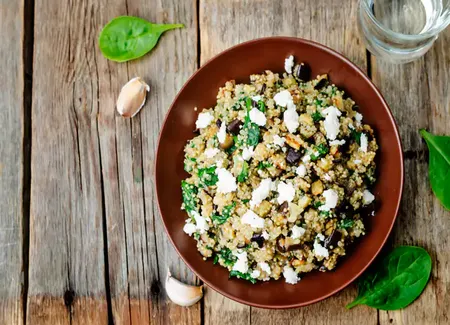 Salade de quinoa à la feta au monsieur cuisine