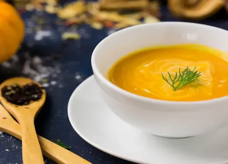 Velouté de butternut à la cannelle au companion