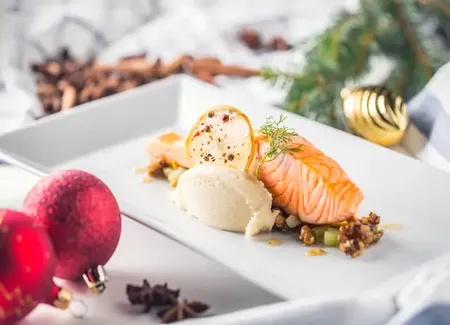 Pavé de saumon aux noix et purée de céleri
