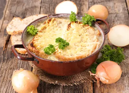 Soupe à l'oignon au monsieur cuisine