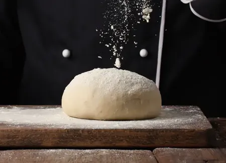 Pâte à pizza épaisse au companion