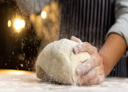 Pâte à pizza épaisse au cooking chef