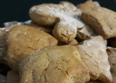 Biscôme (sorte de pain d'épices que l'on mange à la st-nicolas)