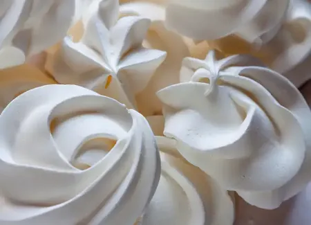 Meringues au cooking chef