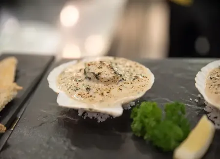 Coquille saint-jacques à la béchamel maison