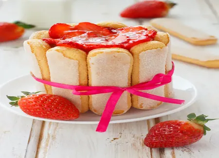 Charlotte aux fraises au monsieur cuisine
