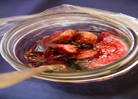 Figues confites au vin rouge au cooking chef