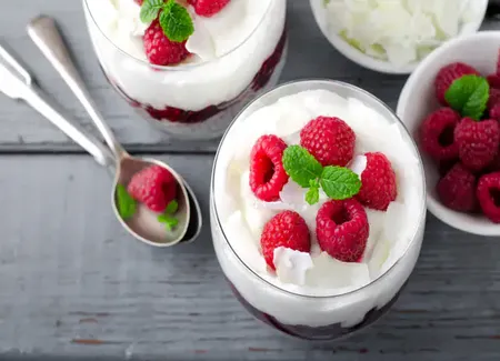 Gelée à la noix de coco et aux fruits variés au companion