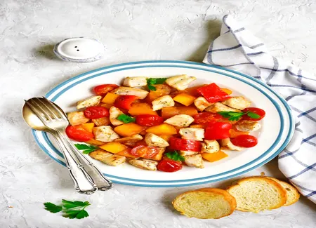 Fricassée de dinde aux tomates et poivrons au monsieur cuisine